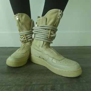 Nike Air Force 1 -  High Top